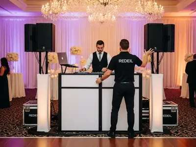Renta de bocinas profesionales para bodas con DJ en salón elegante CDMX