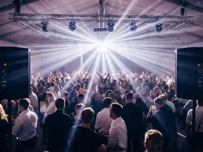 Reunion con sistema de sonido profesional