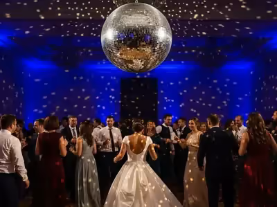 Renta de bola disco de 30cm para fiestas medianas