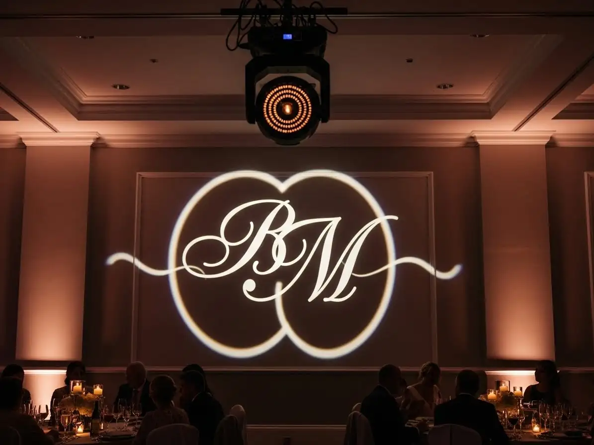Iluminacion con gobos personalizados en boda