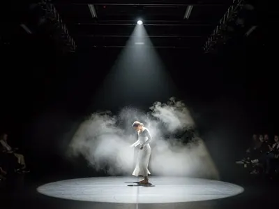 Niebla fina hazer en evento corporativo