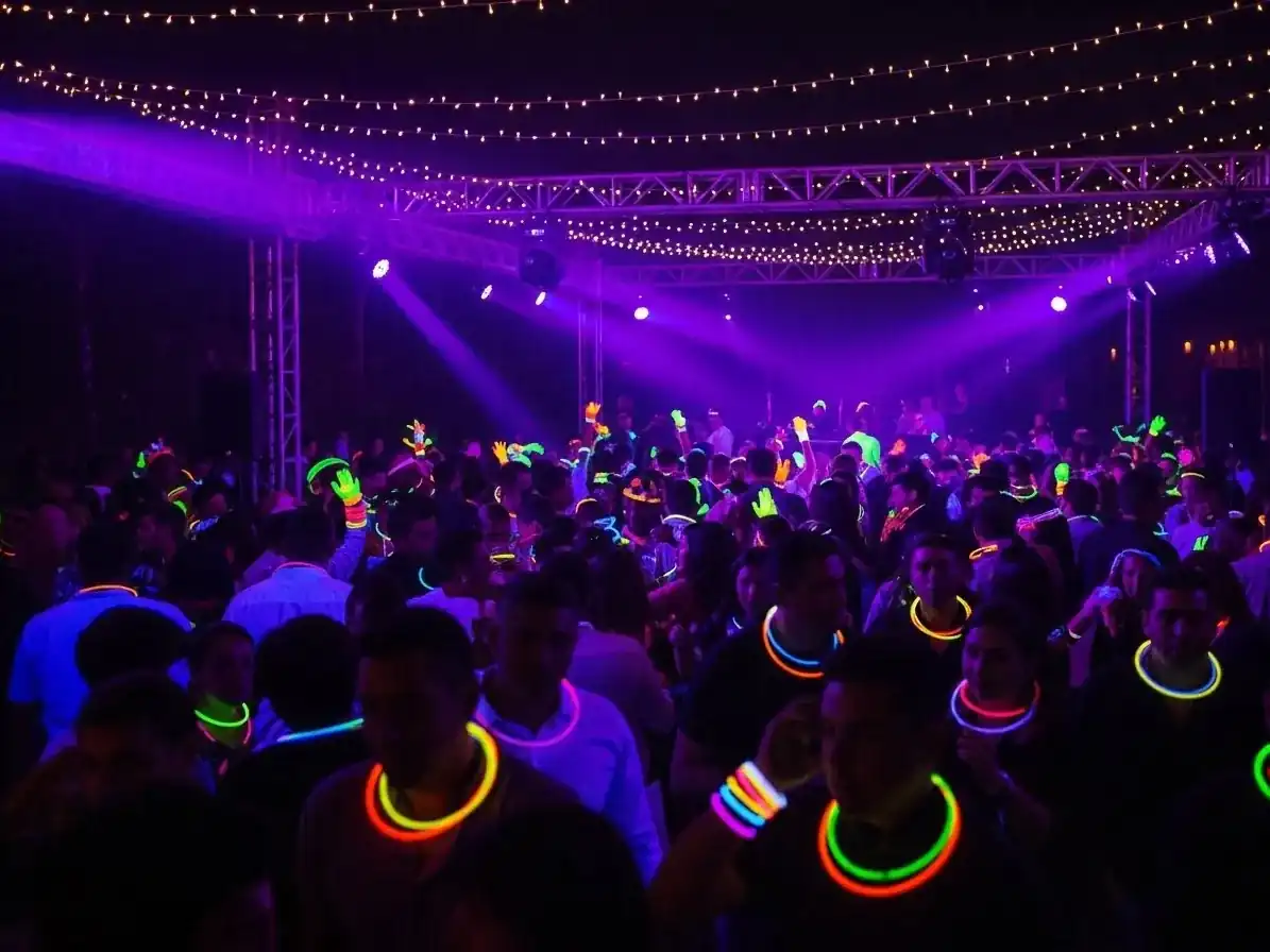 Luces Neon para Cumpleaños: Transforma tu Evento en CDMX