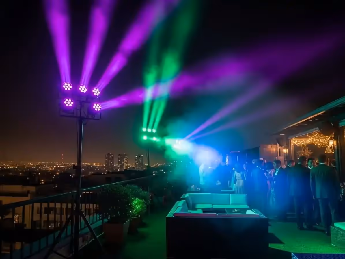 Luz UV para Fiestas Glow Party - ejemplo 1