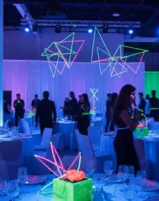 Transforma tu Fiesta con Canones LED RGBW en Mexico