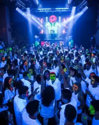 Decoracion neon para fiestas tematicas con UV