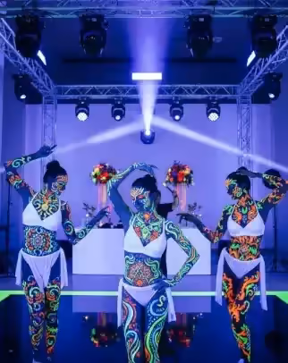 Renta de luz negra UV profesional para eventos