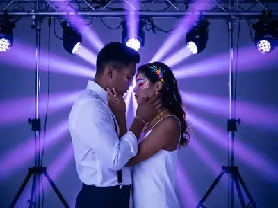 Fiesta neon espectacular con luz ultravioleta